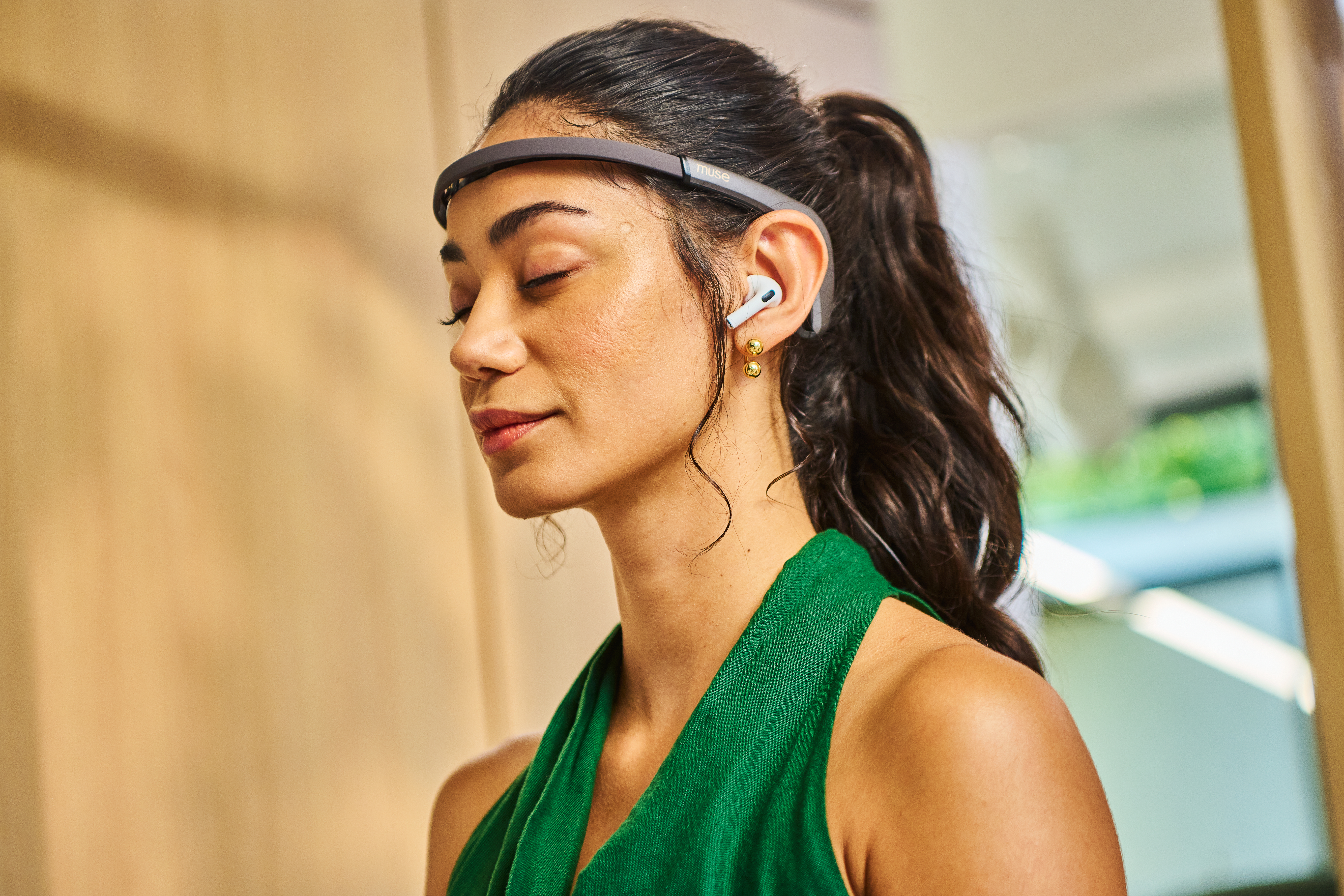 Mindfulness Meets Neuroscience